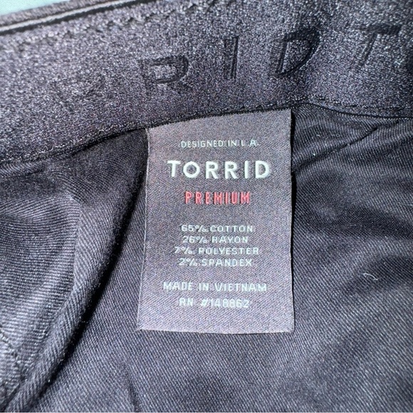 TORRID Sky High Skinny High Rise Denim Jeans Black Stretch Size 18T Tall - Picture 15 of 16
